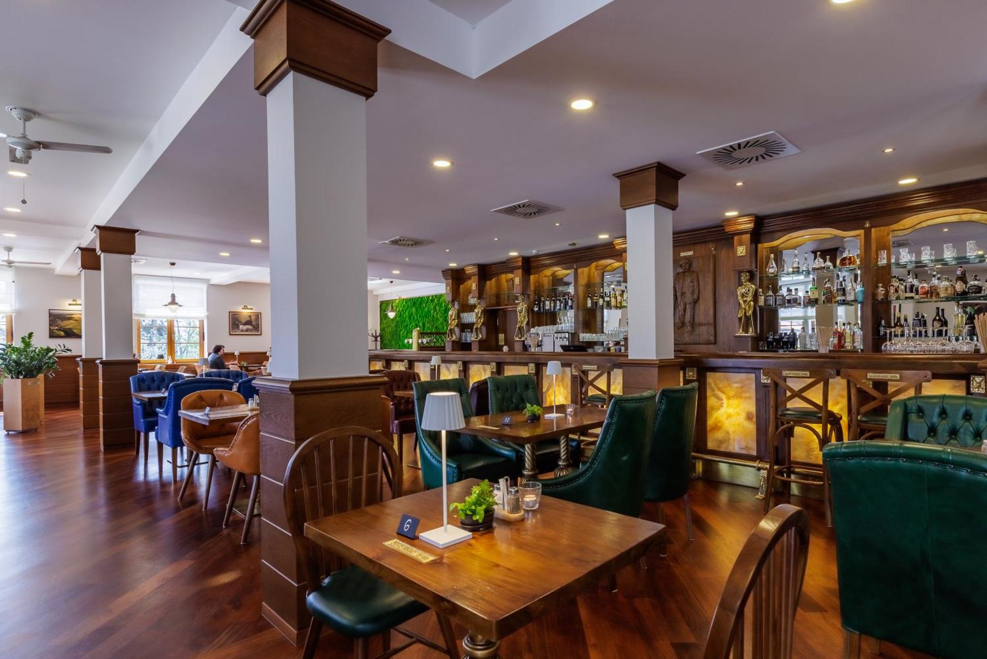 Darovansky Dvur - Wellness & Golf Hotel Brasy Екстер'єр фото