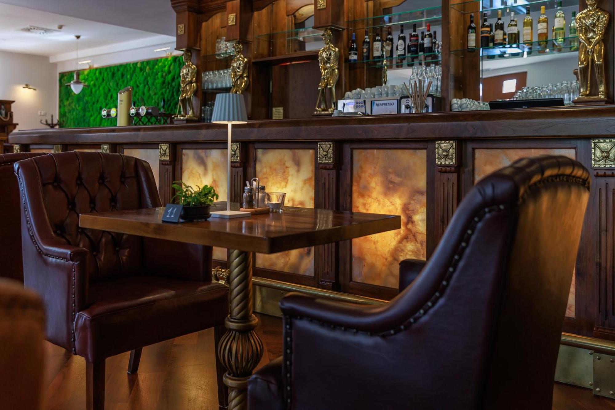 Darovansky Dvur - Wellness & Golf Hotel Brasy Екстер'єр фото