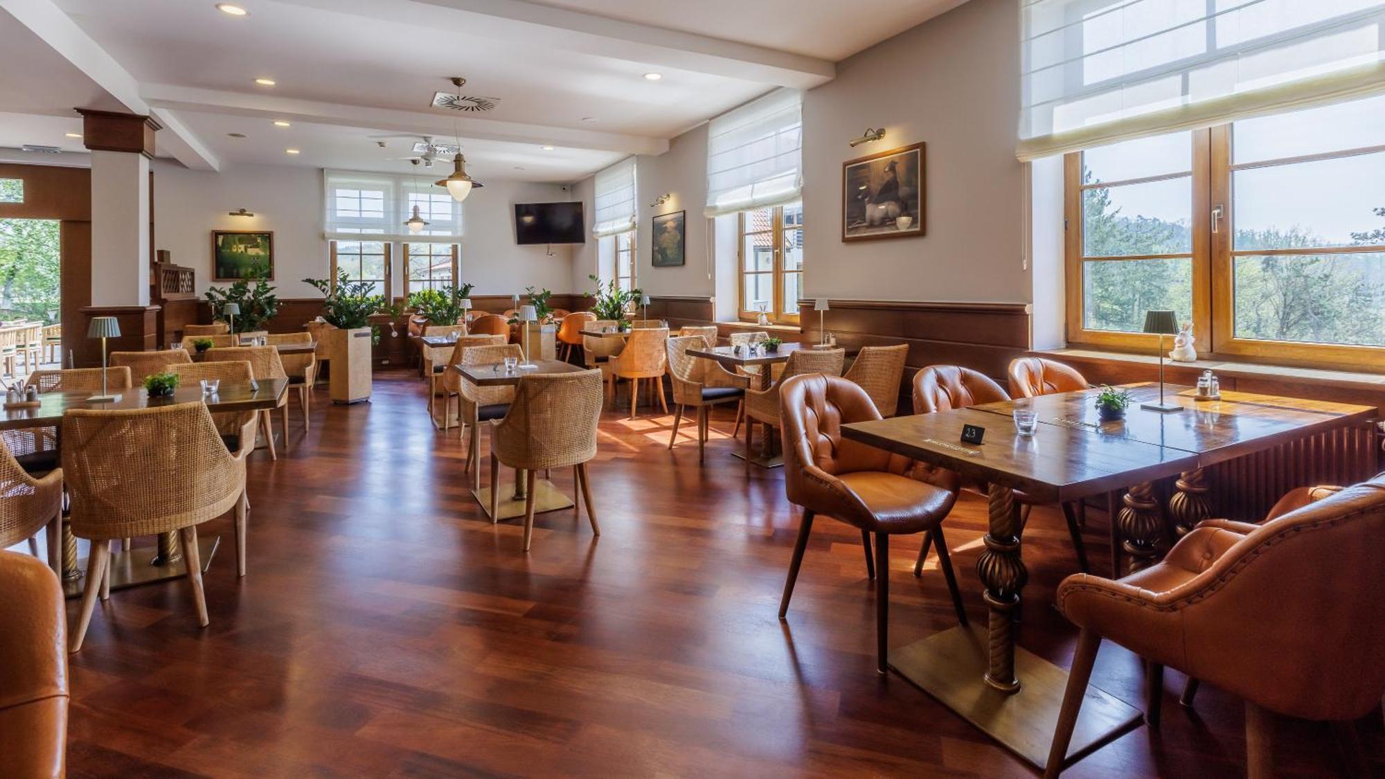 Darovansky Dvur - Wellness & Golf Hotel Brasy Екстер'єр фото